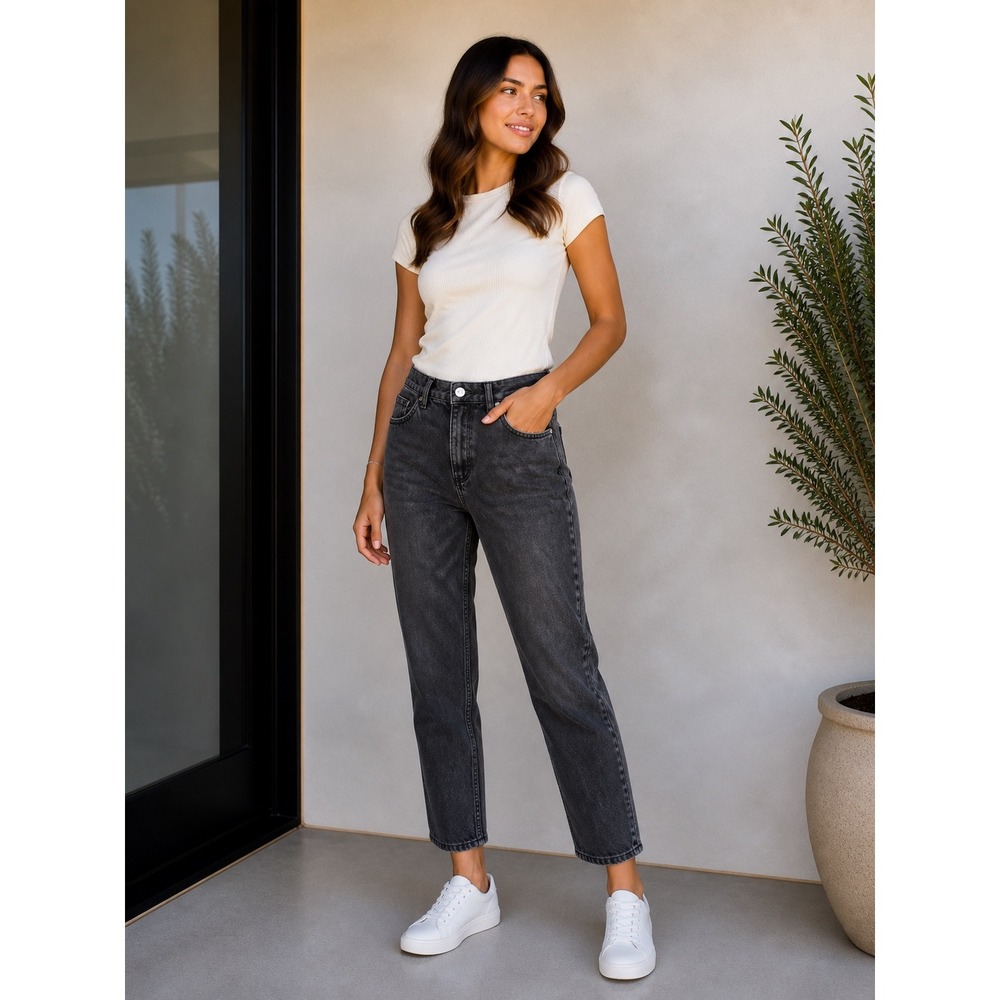 BDG Urban Outfitters Mom Jeans Faded Black‎ High Rise Denim W27 L32 Womens P92